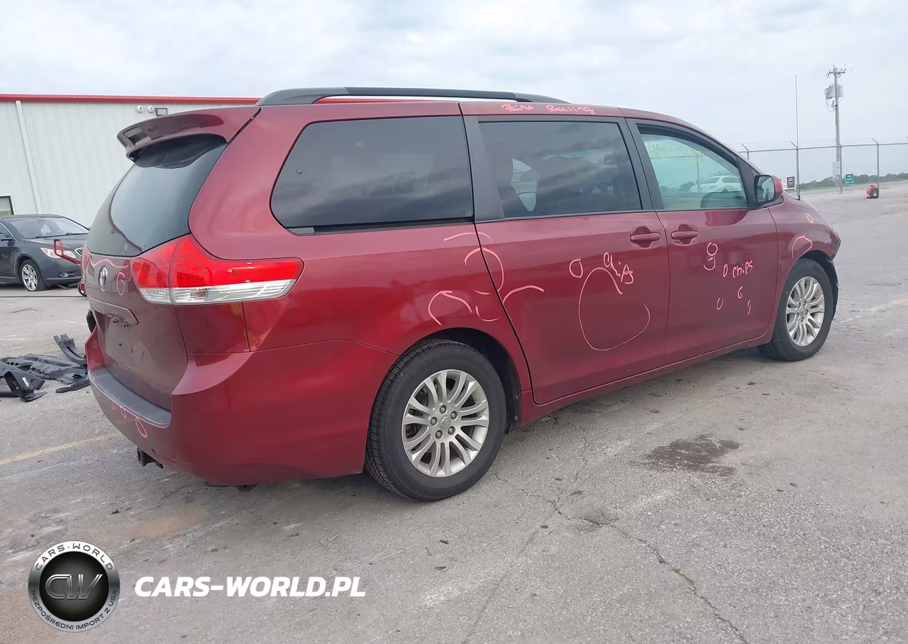 2012 Toyota Sienna Xle V6 8 Passenger VIN:5TDYK3DC2CS251235 - 4