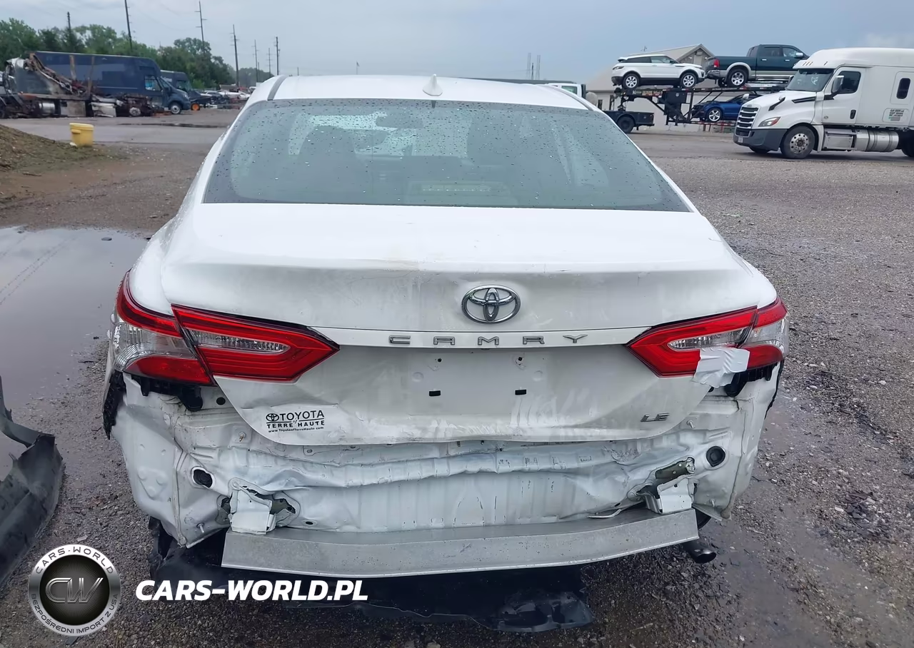 2020 Toyota Camry Le VIN:4T1C11AK9LU959048 - 16