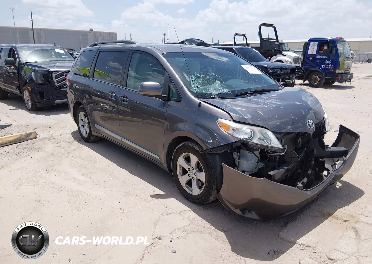 2012 Toyota Sienna Le V6 8 Passenger – zdjęcie 1 z 16