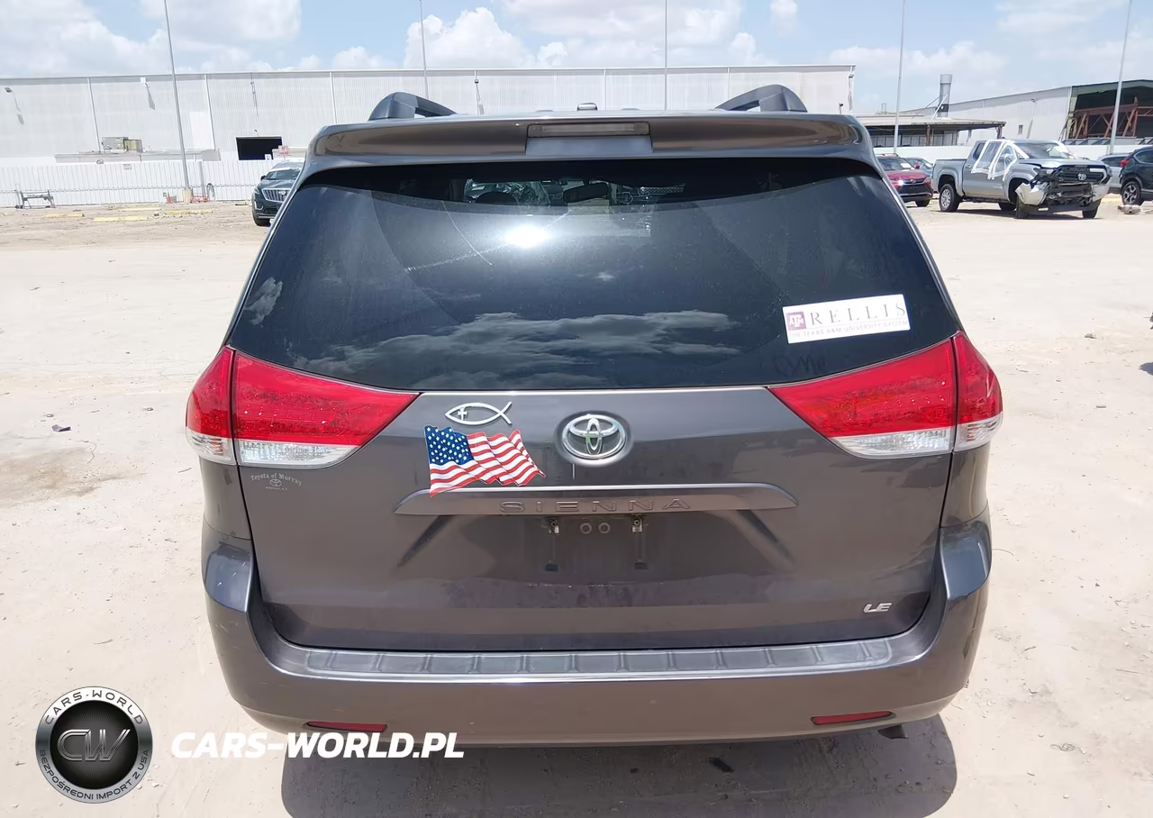 2012 Toyota Sienna Le V6 8 Passenger VIN:5TDKK3DC3CS274576 - 16