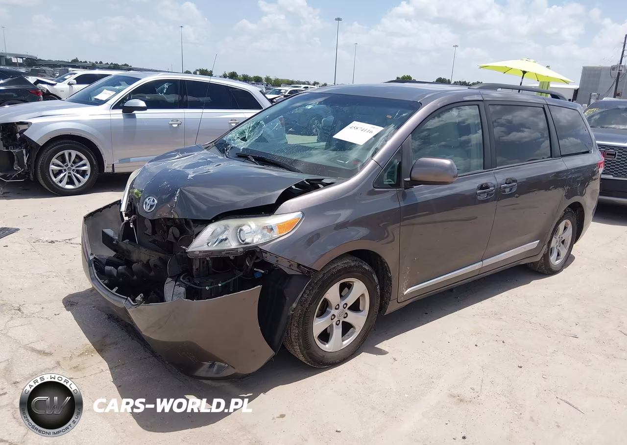 2012 Toyota Sienna Le V6 8 Passenger VIN:5TDKK3DC3CS274576 - 2