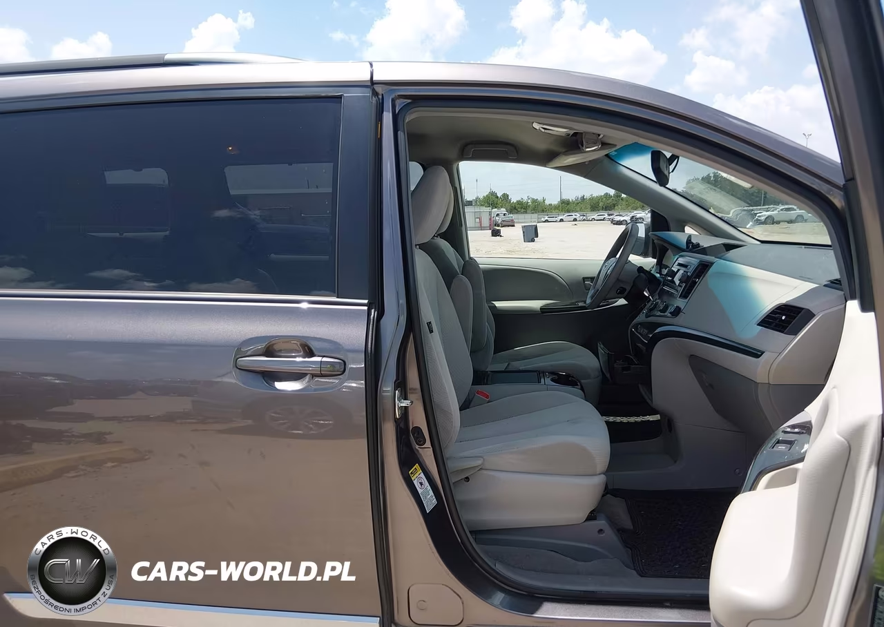 2012 Toyota Sienna Le V6 8 Passenger VIN:5TDKK3DC3CS274576 - 5