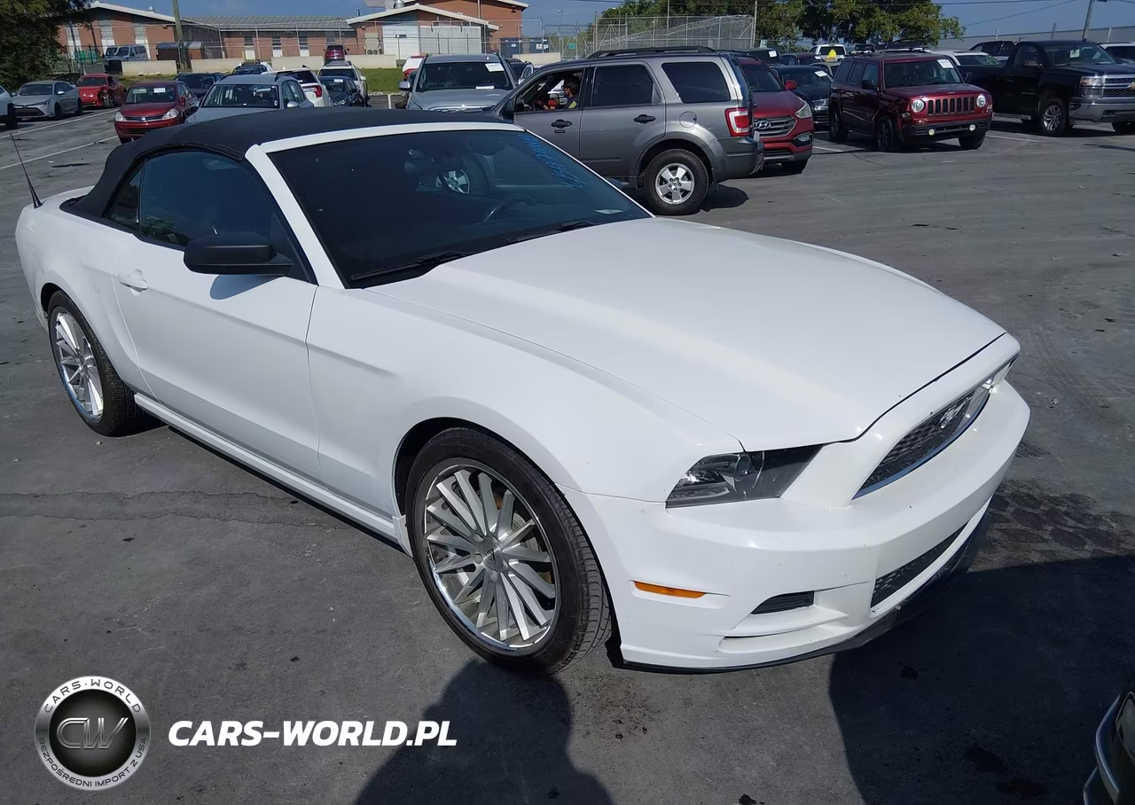2014 Ford Mustang V6 – zdjęcie 1 z 12