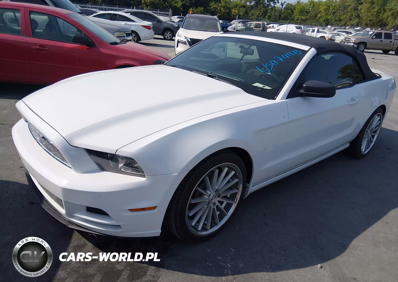 2014 Ford Mustang V6 VIN:1ZVBP8EMXE5328645 - 2