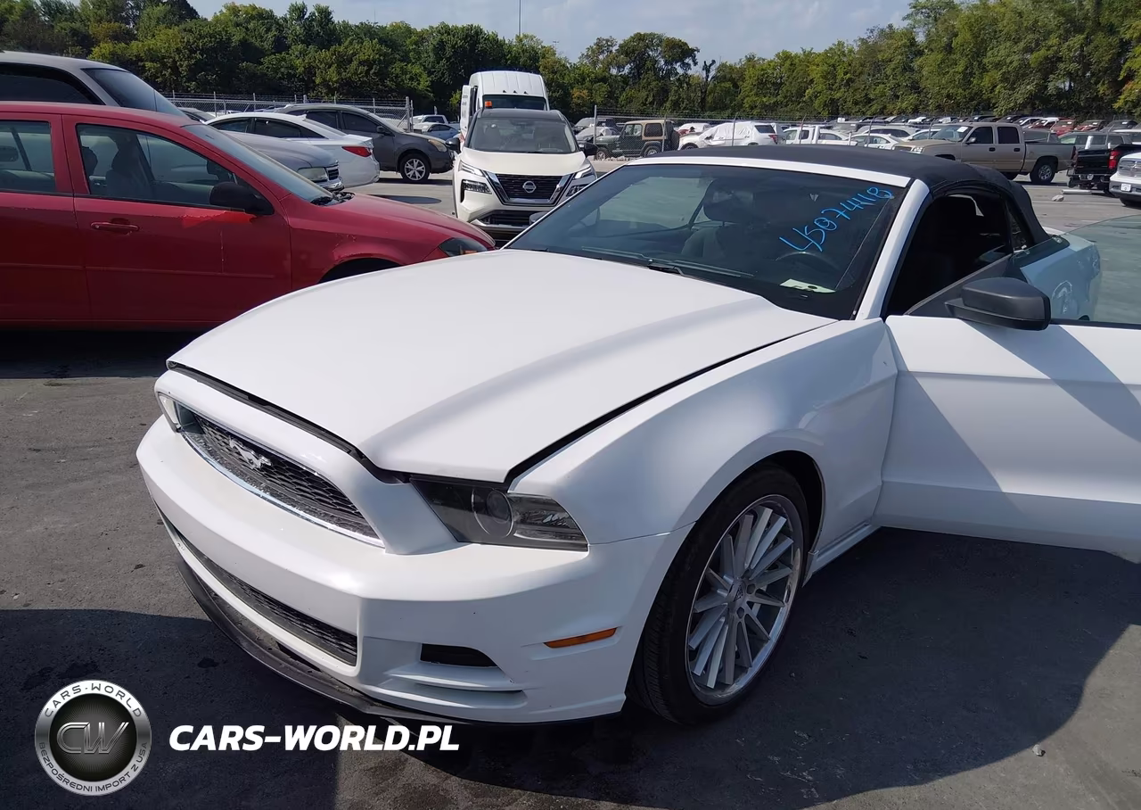 2014 Ford Mustang V6 VIN:1ZVBP8EMXE5328645 - 6