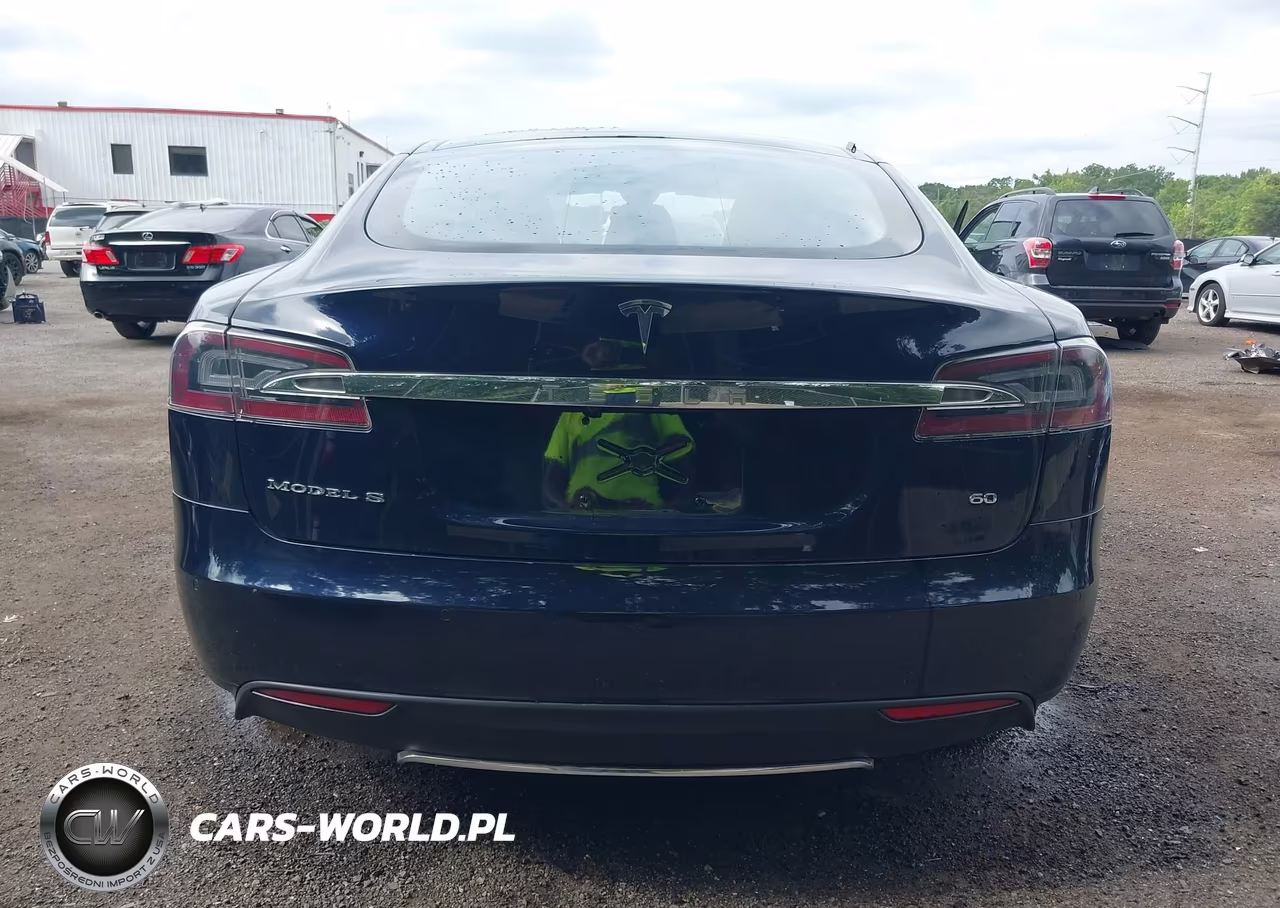 2015 Tesla Model S 60-70-85 VIN:5YJSA1S19FFP72511 - 16