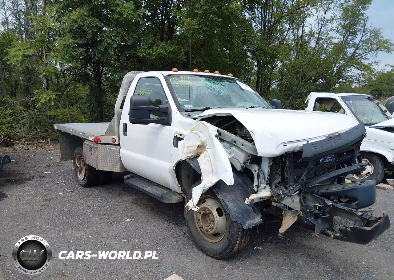 2010 Ford F-350 Chassis Xl-Xlt