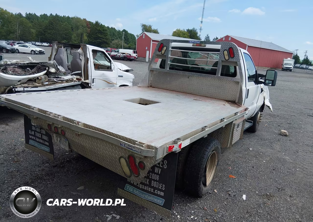 2010 Ford F-350 Chassis Xl-Xlt VIN:1FDWF3HY6AEA80098 - 4