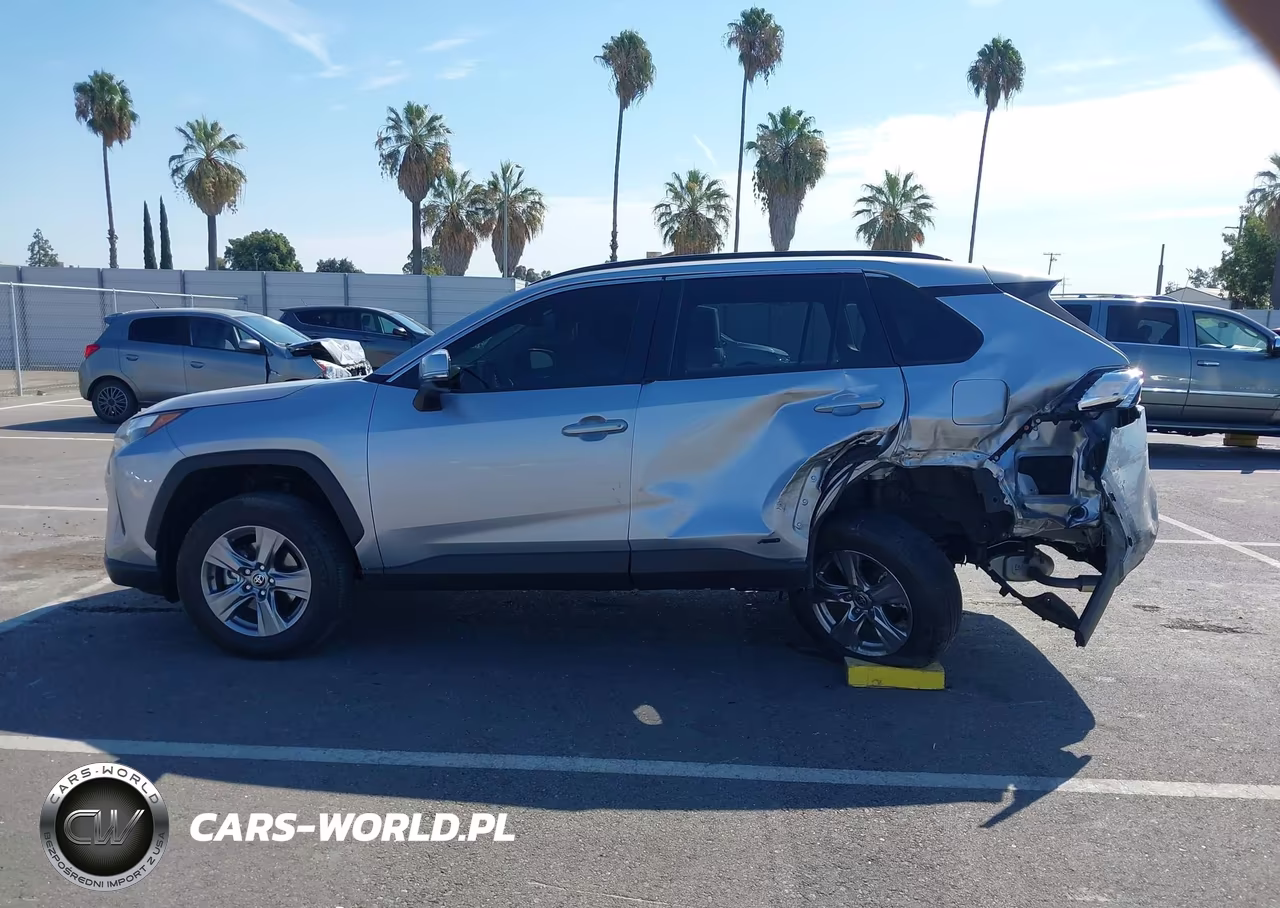 2025 Toyota Rav4 Hybrid Le VIN:JTMMWRFV8SD308424 - 12