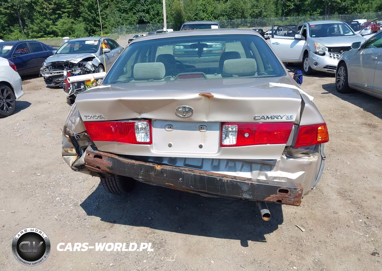 2000 Toyota Camry Le VIN:4T1BG22K3YU926620 - 16