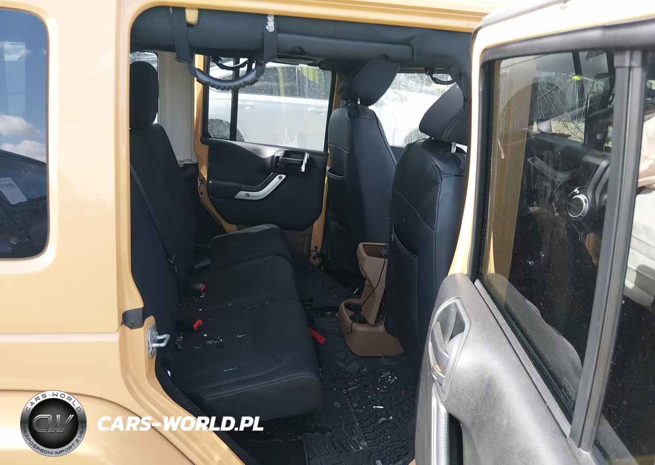 2013 Jeep Wrangler Unlimited Sahara VIN:1C4BJWEG9DL617979 - 8
