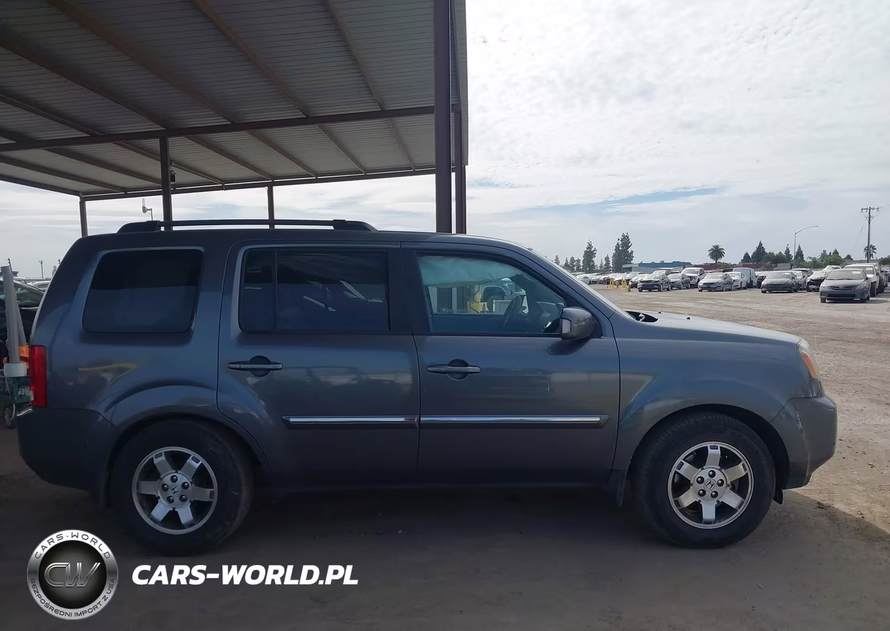 2011 Honda Pilot Touring VIN:5FNYF4H99BB001907 - 13