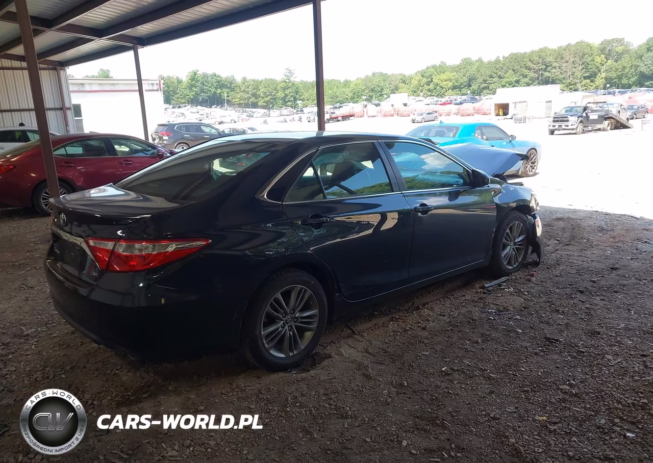 2016 Toyota Camry Se VIN:4T1BF1FK3GU139155 - 4