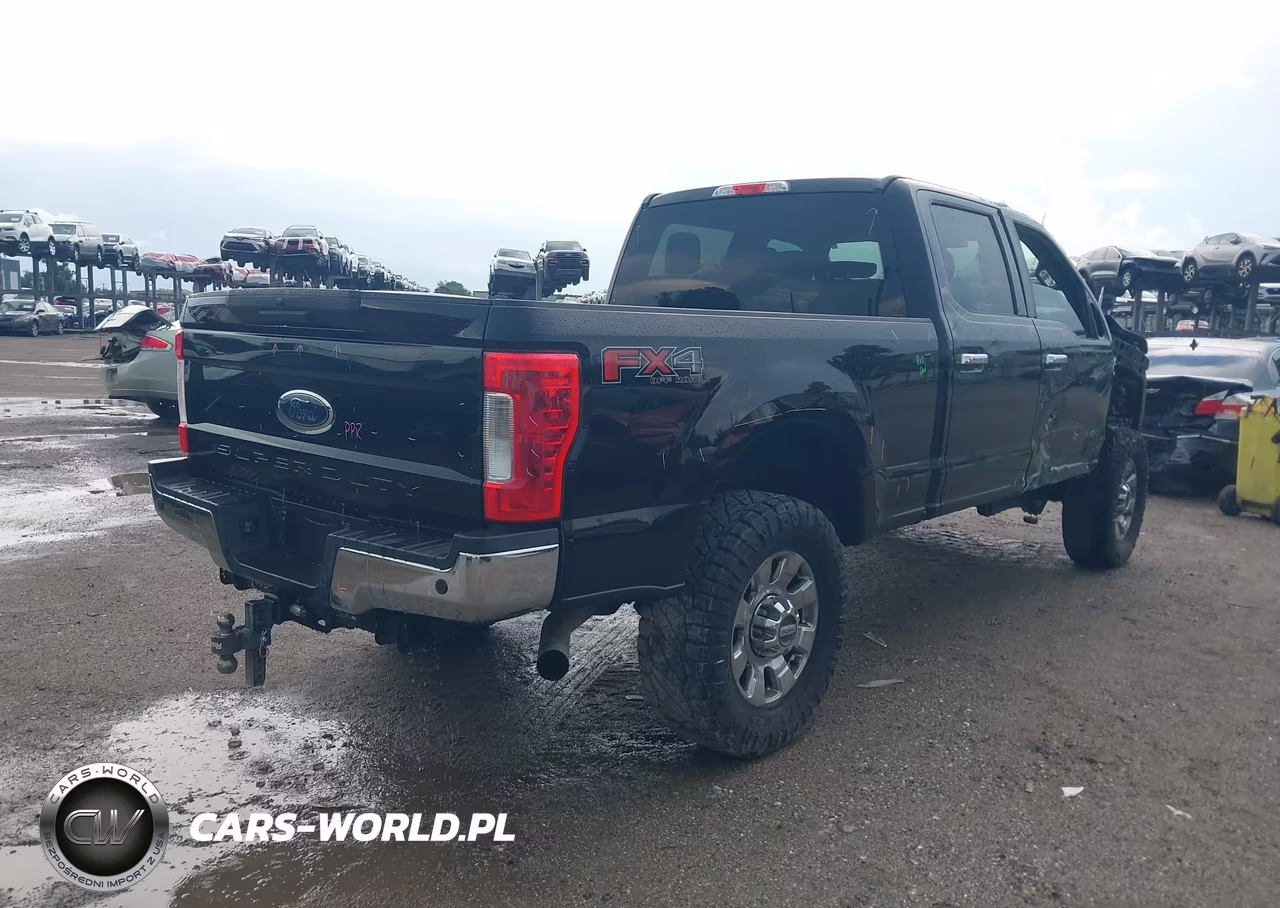 2018 Ford F-250 Xlt VIN:1FT7W2B62JEB87806 - 4