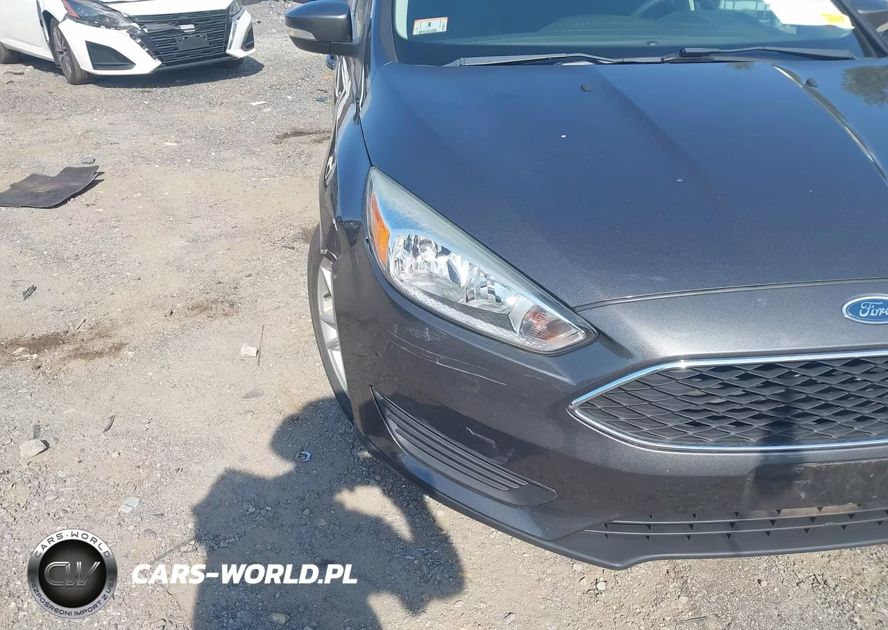 2016 Ford Focus Se VIN:1FADP3K23GL304032 - 6