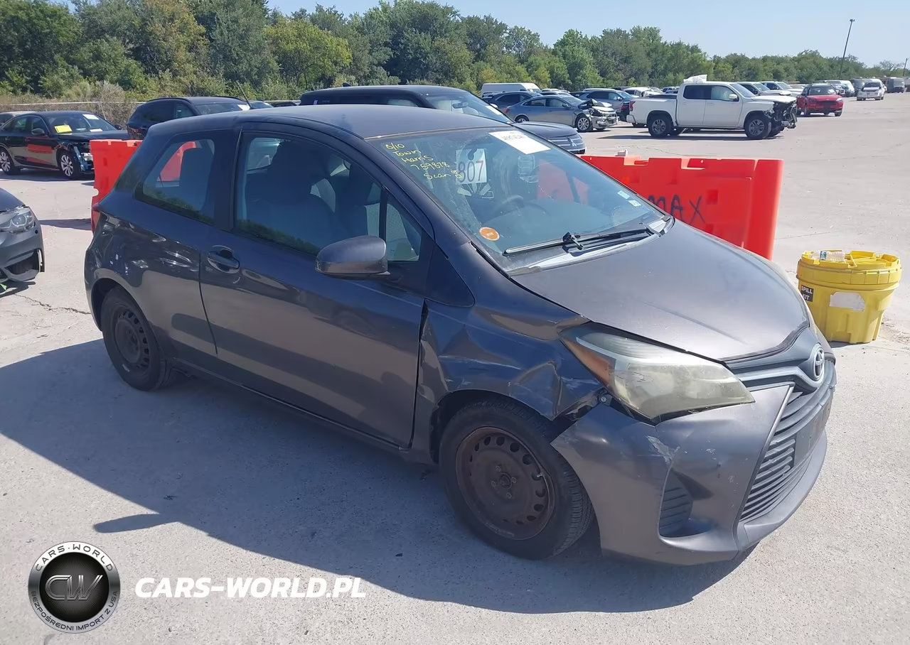 2015 Toyota Yaris L – zdjęcie 1 z 11