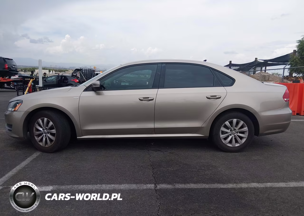 2015 Volkswagen Passat 1.8T Wolfsburg Edition VIN:1VWAT7A38FC048346 - 14