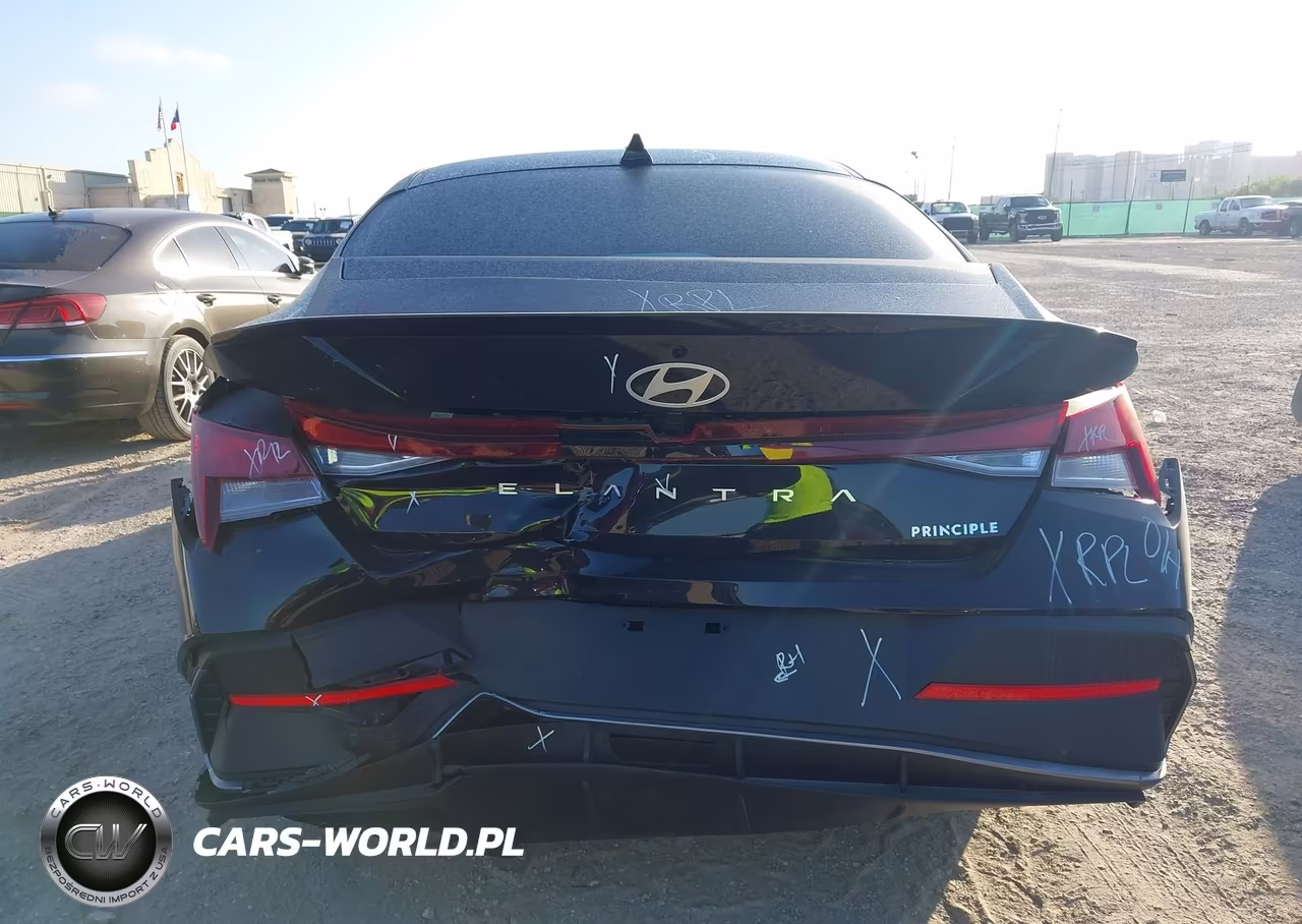 2025 Hyundai Elantra Sel Sport VIN:KMHLM4DGXSU085615 - 16