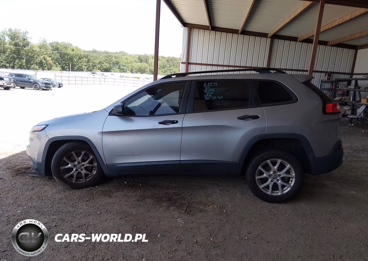 2015 Jeep Cherokee Sport VIN:1C4PJLAB8FW732363 - 14