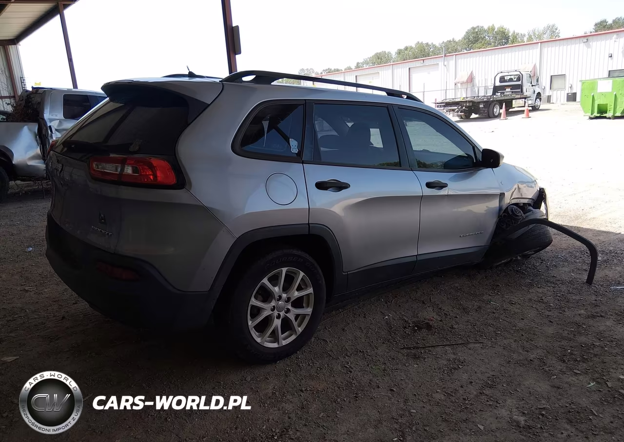 2015 Jeep Cherokee Sport VIN:1C4PJLAB8FW732363 - 4