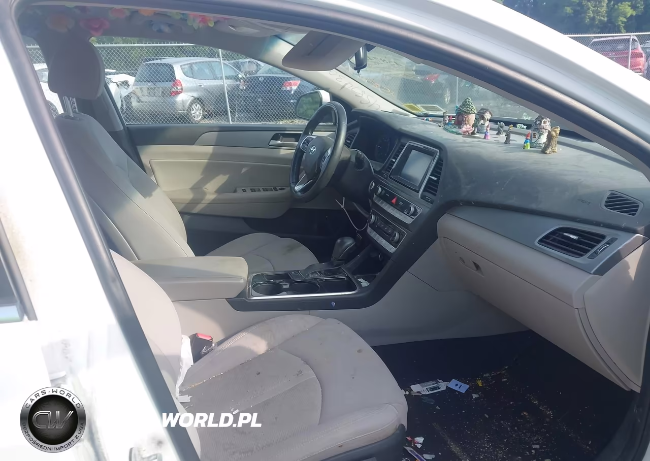 2018 Hyundai Sonata Sport-Limited-Sel VIN:5NPE34AF4JH657234 - 5