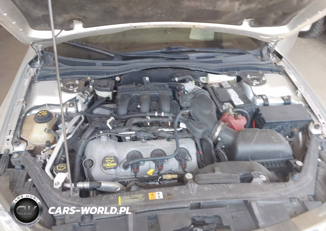 2012 Ford Fusion Sport VIN:3FAHP0DC0CR165592 - 10
