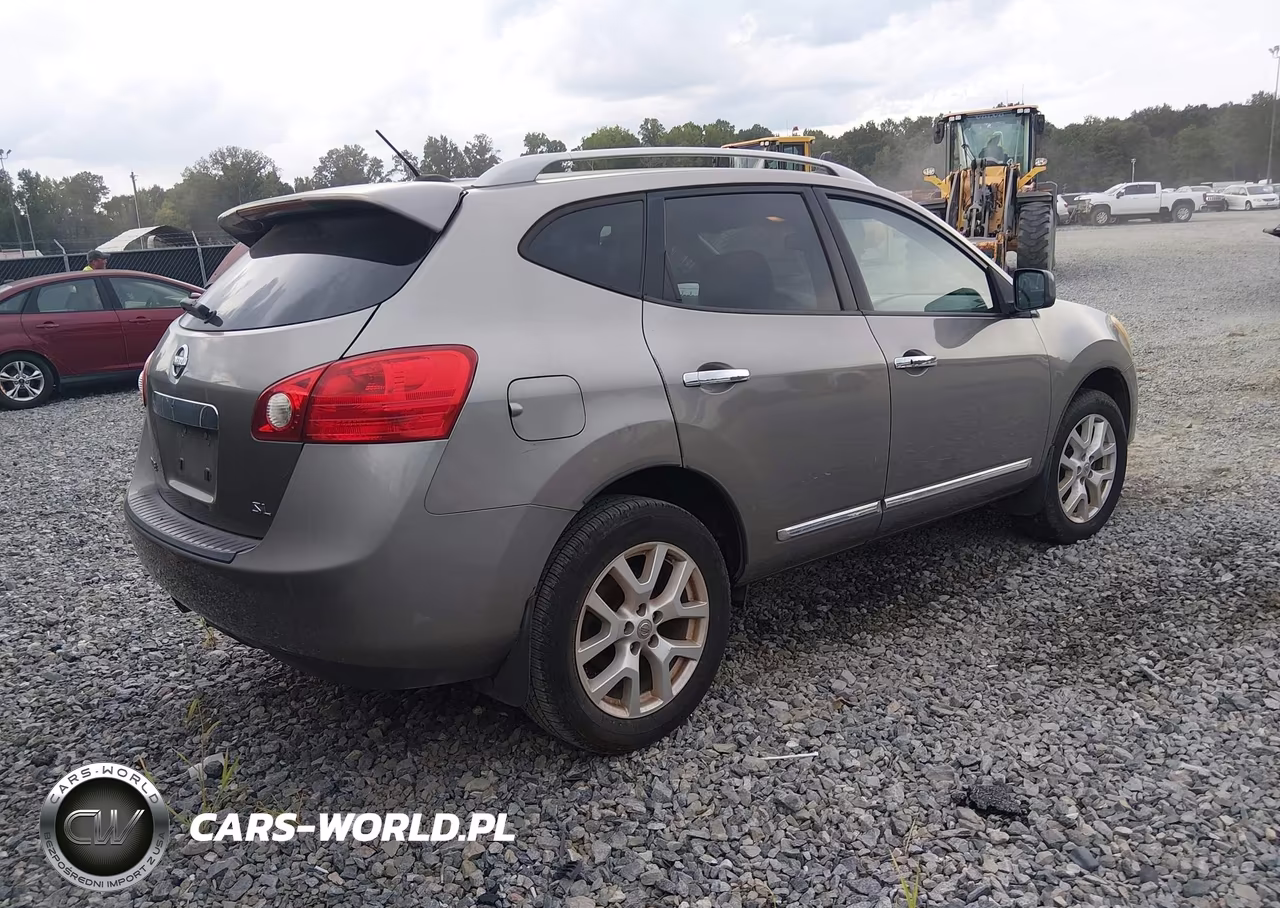 2011 Nissan Rogue Sv VIN:JN8AS5MT9BW576741 - 4