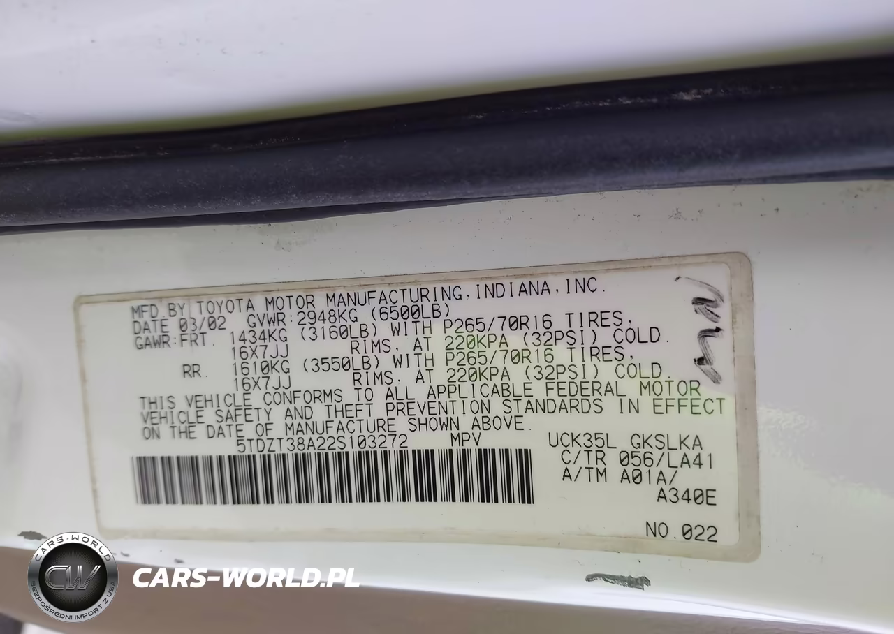 2002 Toyota Sequoia Limited V8 VIN:5TDZT38A22S103272 - 9