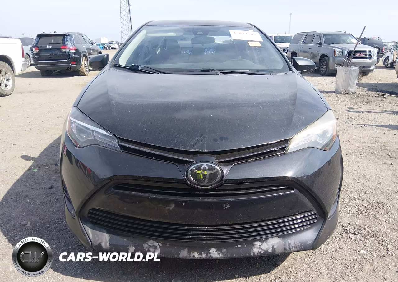 2017 Toyota Corolla Le VIN:5YFBURHE8HP571299 - 12