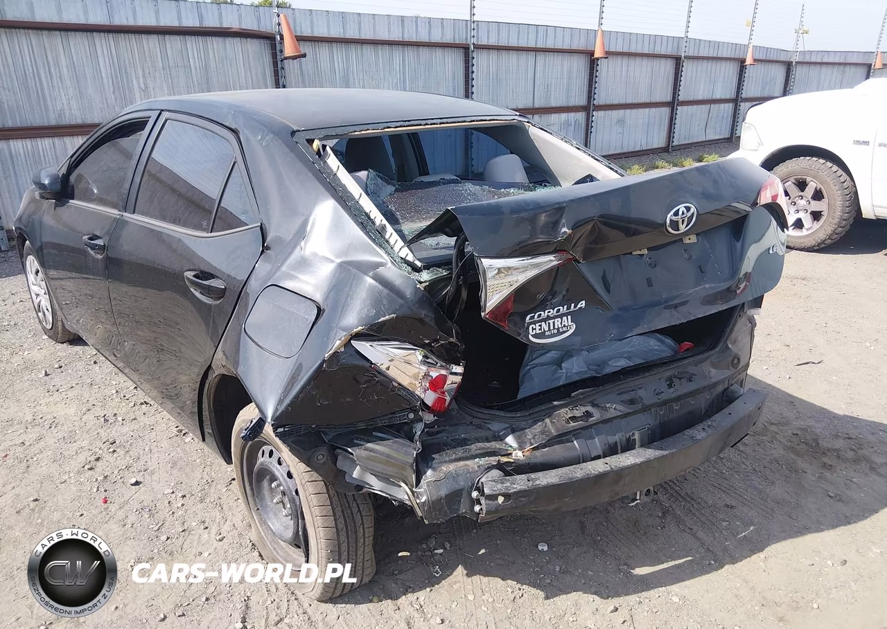 2017 Toyota Corolla Le VIN:5YFBURHE8HP571299 - 6