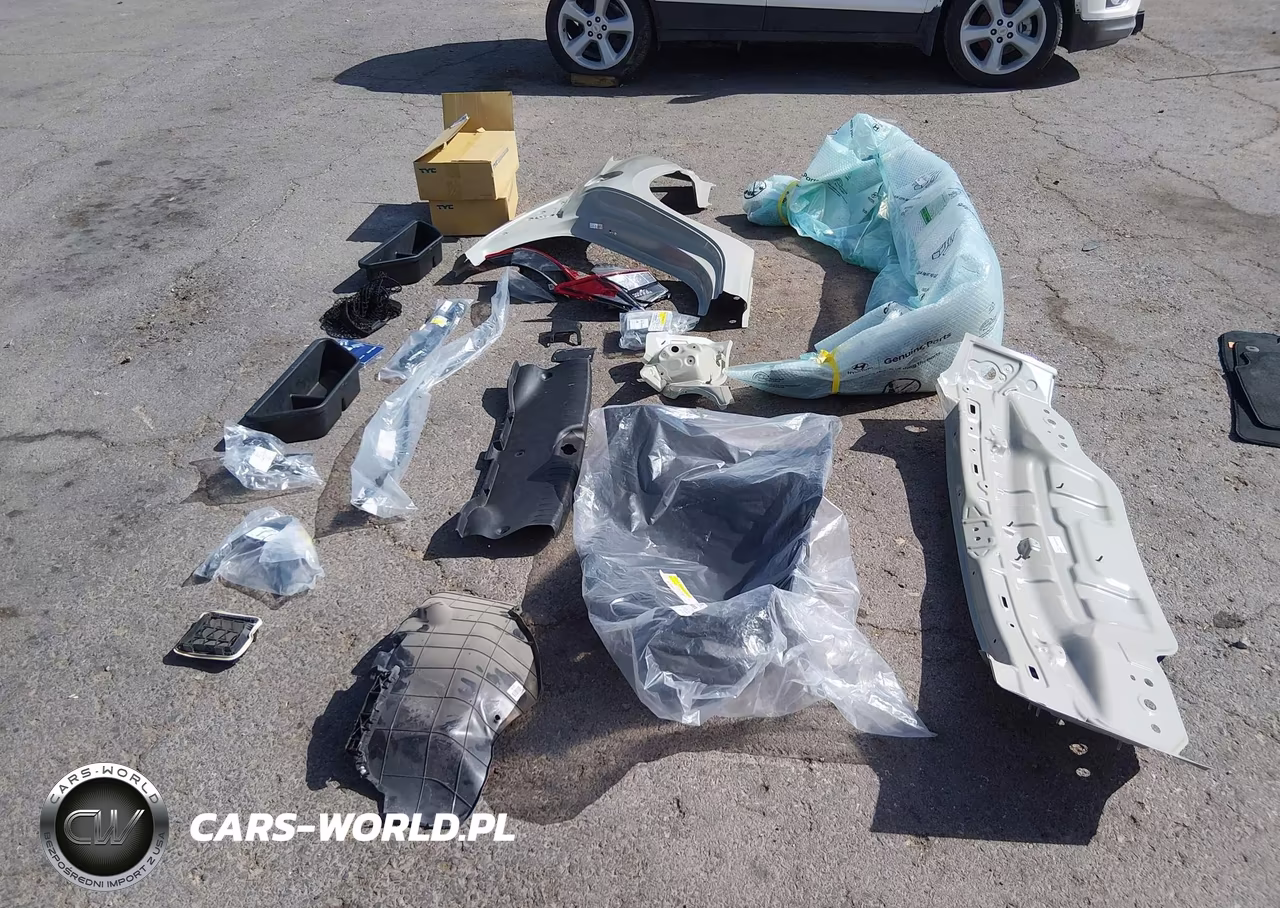 2025 Hyundai Elantra Sel Sport VIN:KMHLM4DG8SU993397 - 12