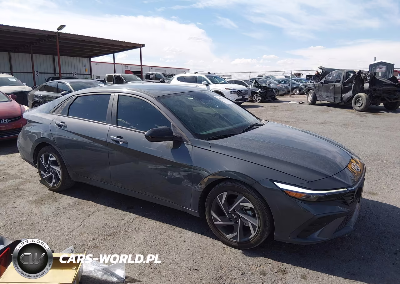 2025 Hyundai Elantra Sel Sport VIN:KMHLM4DG8SU993397 - 14