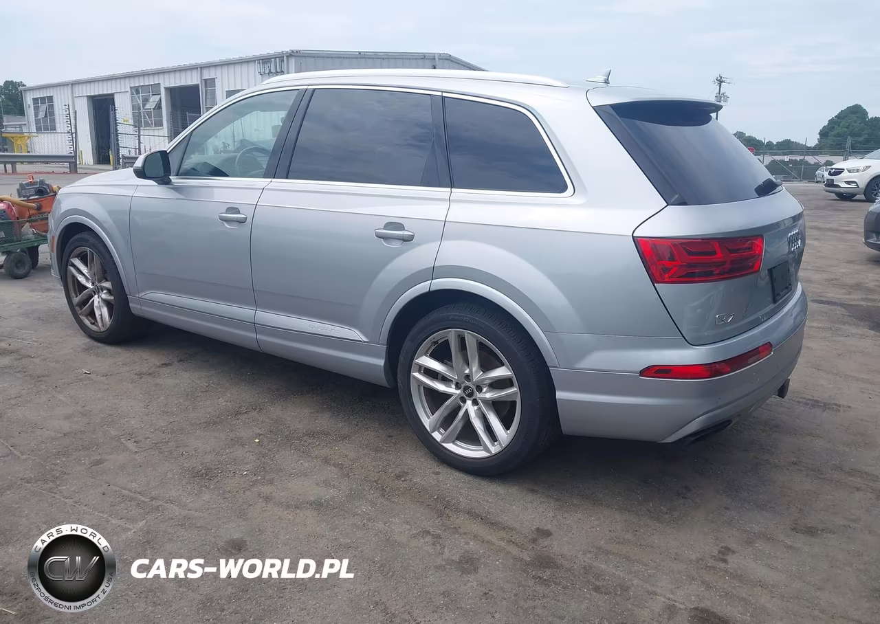 2018 Audi Q7 3.0T Premium VIN:WA1VAAF78JD051702 - 3