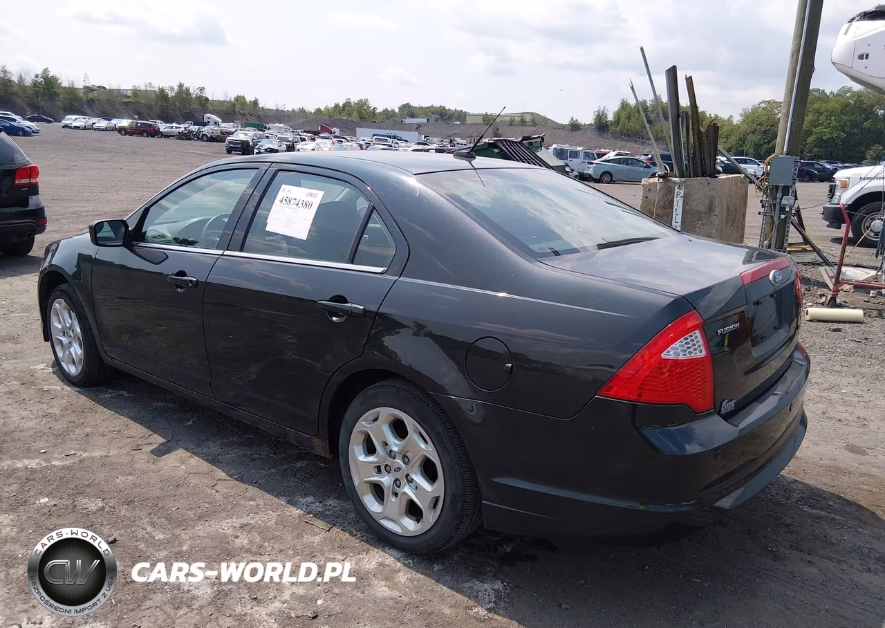 2010 Ford Fusion Se VIN:3FAHP0HA1AR418389 - 3