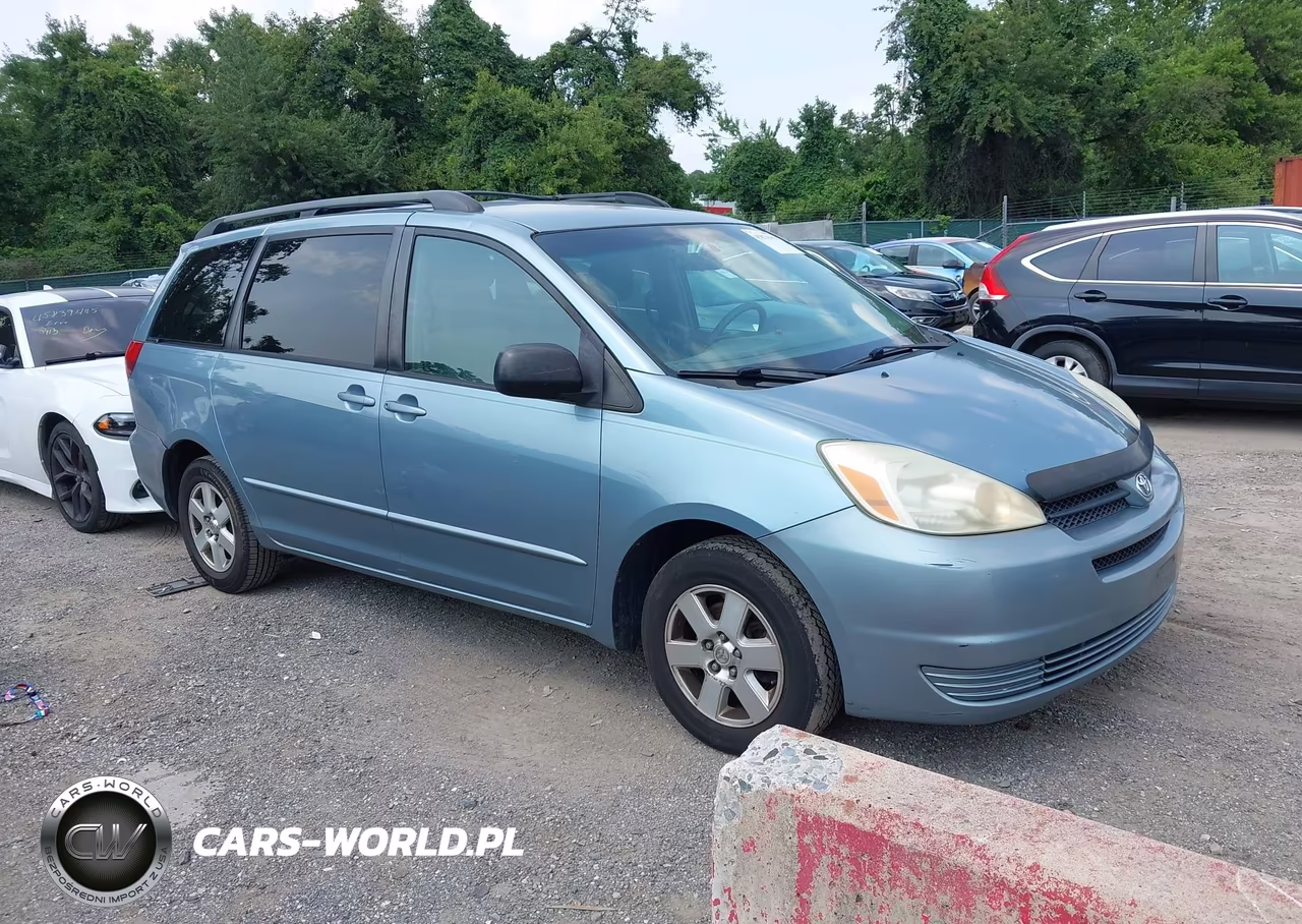 2005 Toyota Sienna Le