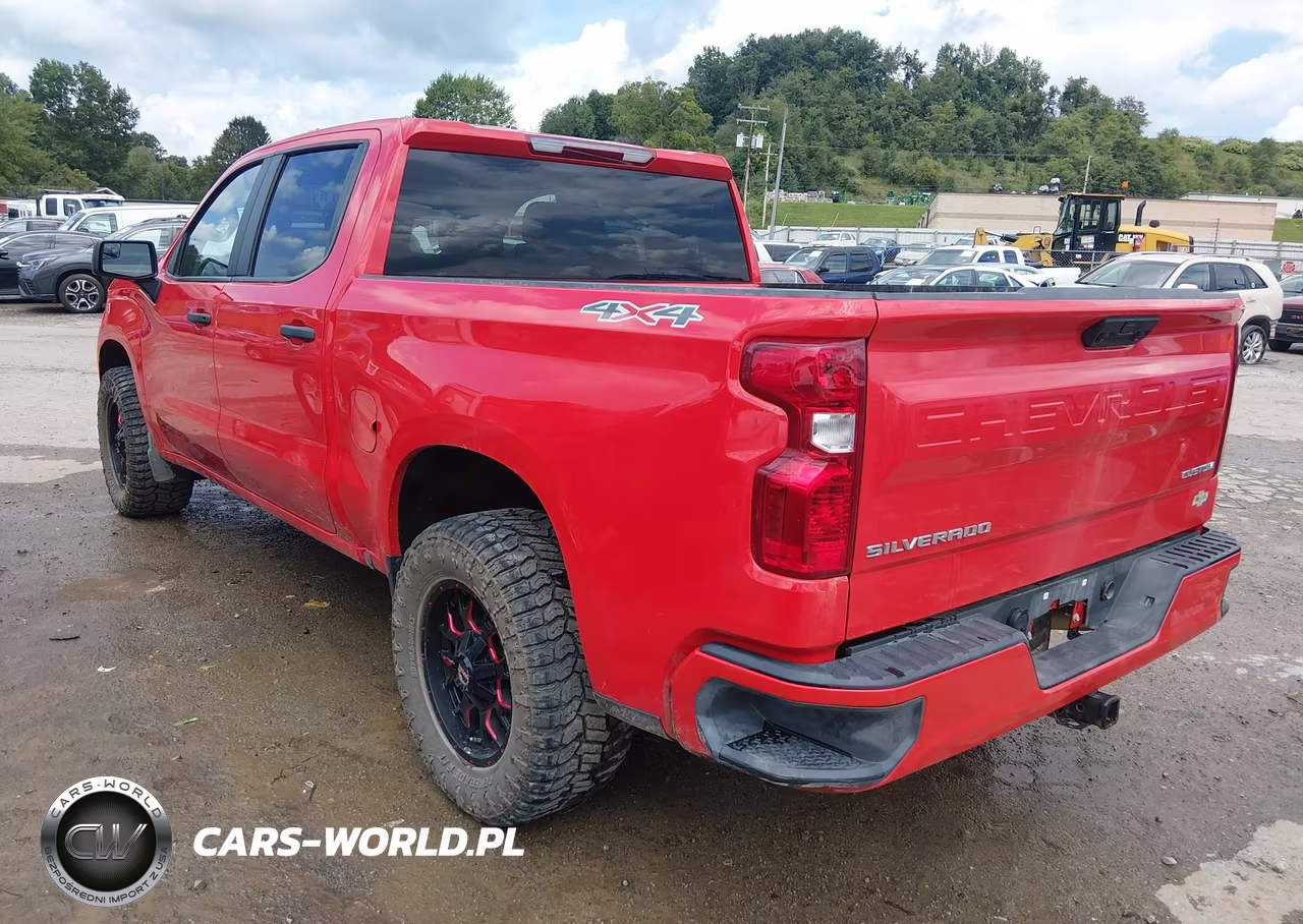 2025 Chevrolet Silverado 1500 4Wd Short Bed Custom VIN:1GCPKBEK9SZ313982 - 3
