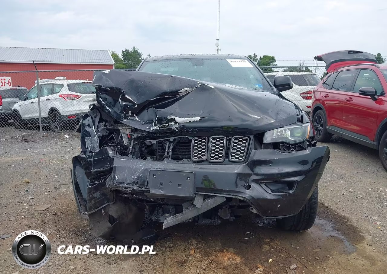 2021 Jeep Grand Cherokee Laredo X 4X4 VIN:1C4RJFAG8MC560937 - 12