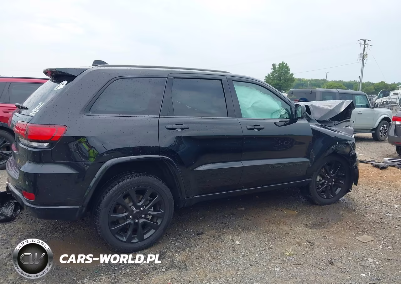 2021 Jeep Grand Cherokee Laredo X 4X4 VIN:1C4RJFAG8MC560937 - 13
