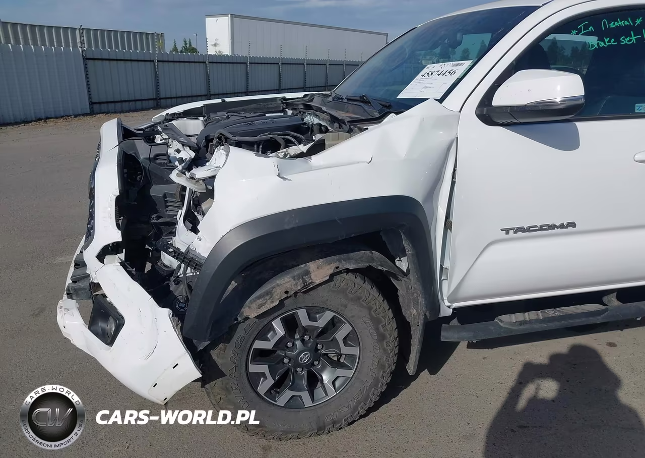 2018 Toyota Tacoma Trd Off Road VIN:3TMCZ5AN4JM186747 - 18