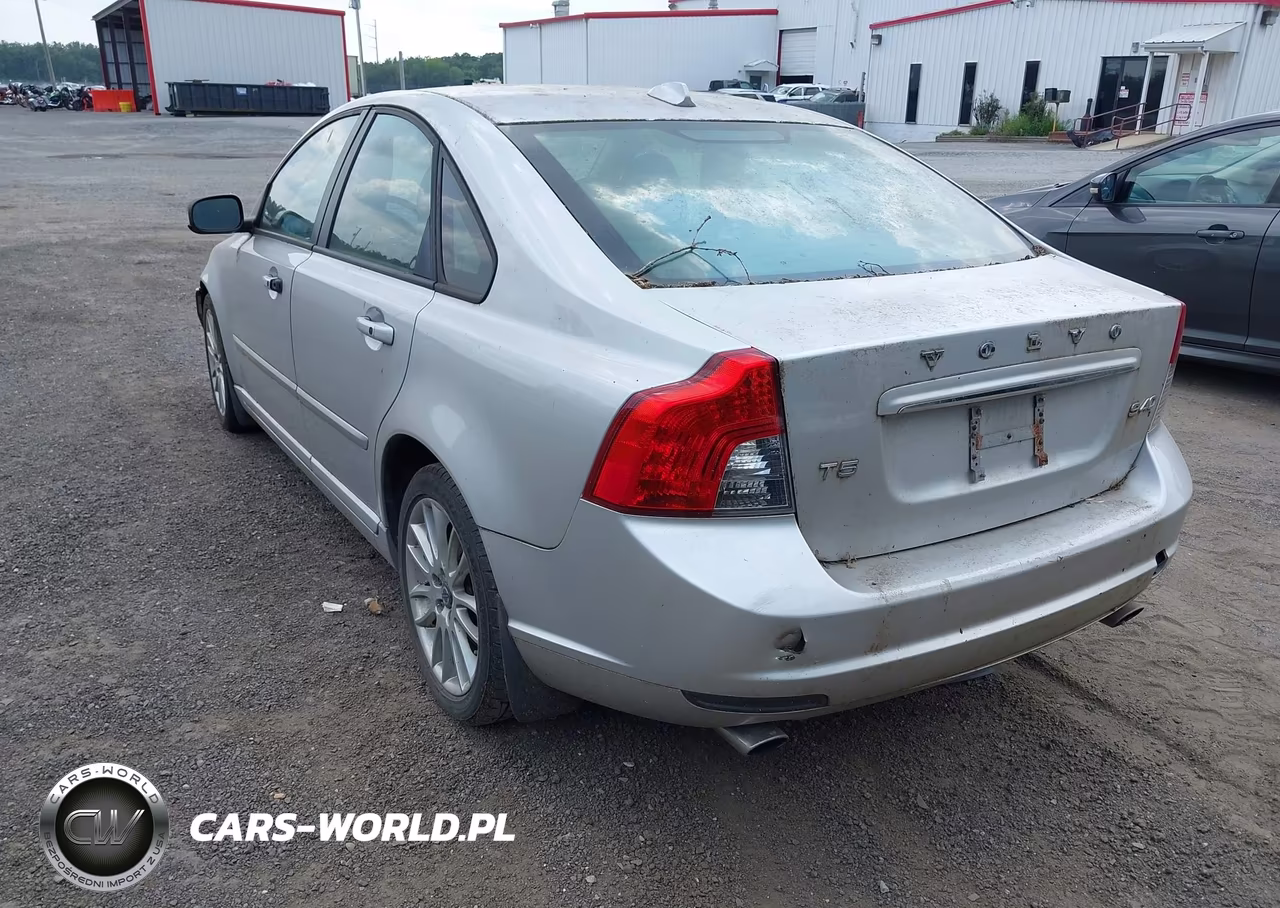 2011 Volvo S40 R-Design-T5 (Retail Only) VIN:YV1672MS6B2531721 - 3