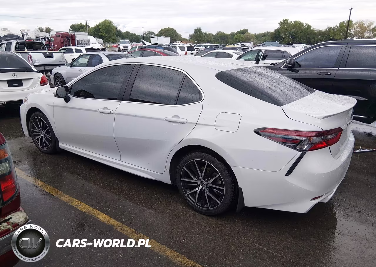 2024 Toyota Camry Se VIN:4T1G11AK8RU206766 - 3