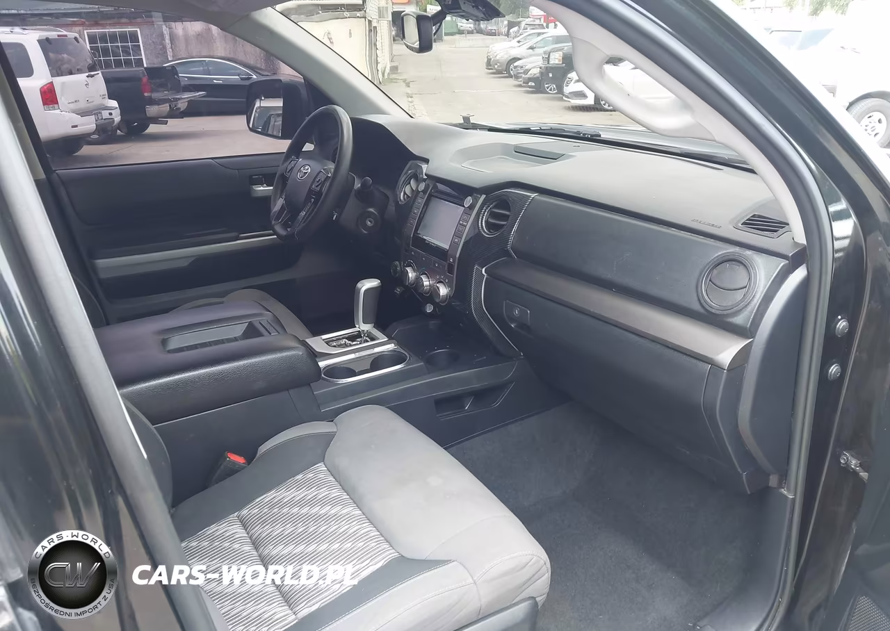 2019 Toyota Tundra Sr5 5.7L V8 VIN:5TFDY5F14KX818655 - 5