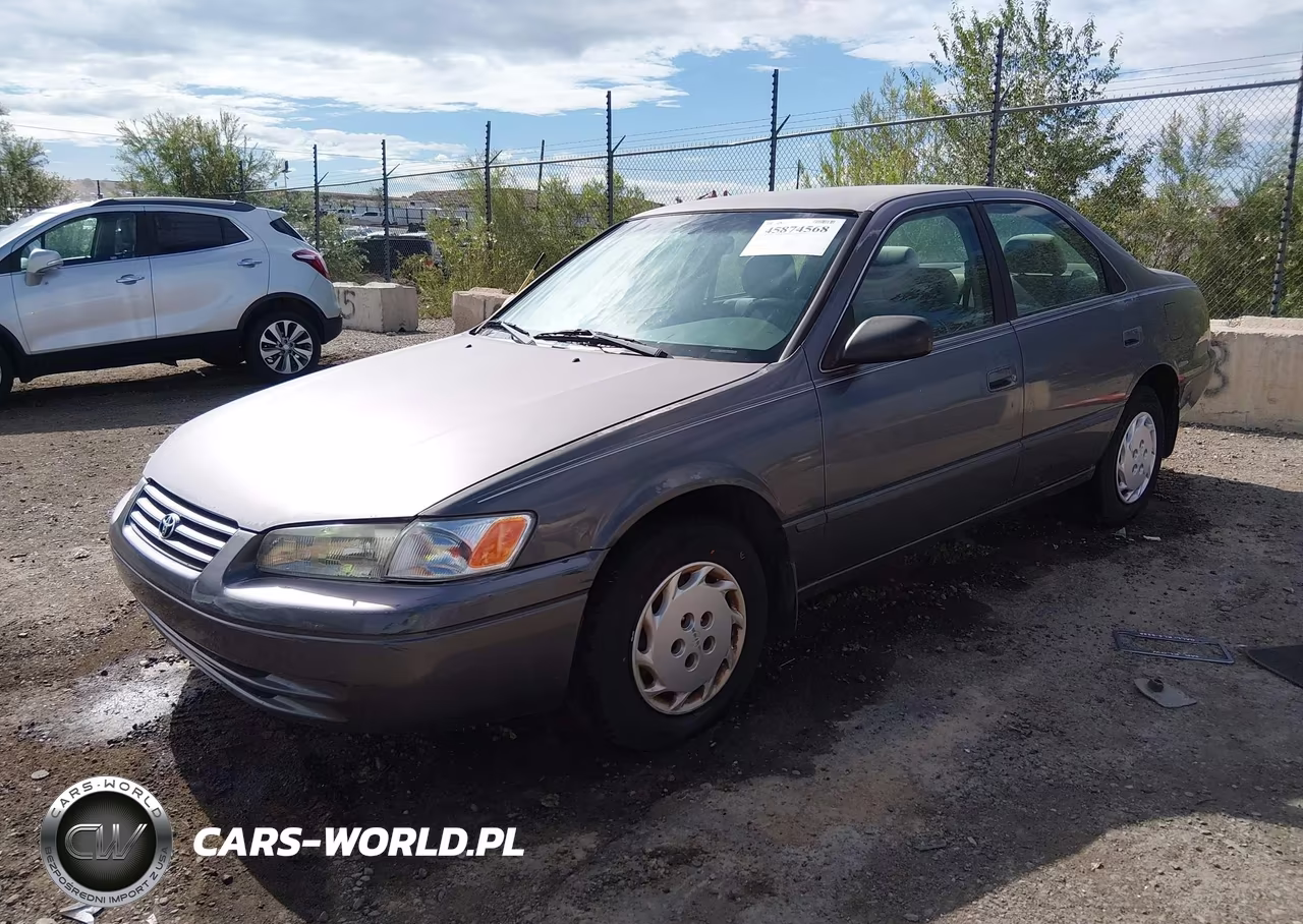 1998 Toyota Camry Le VIN:JT2BG22K1W0130370 - 2