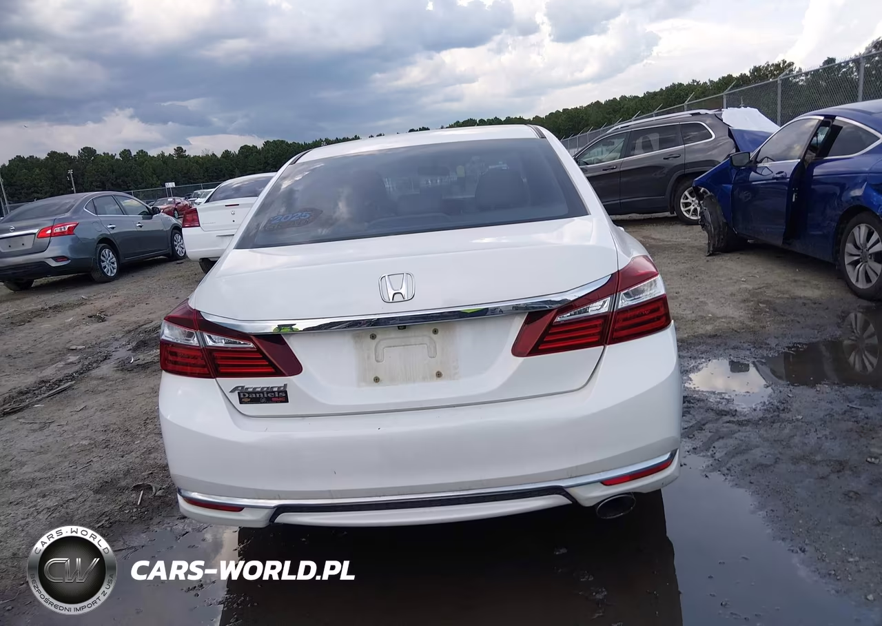 2017 Honda Accord Lx VIN:1HGCR2F34HA011588 - 16
