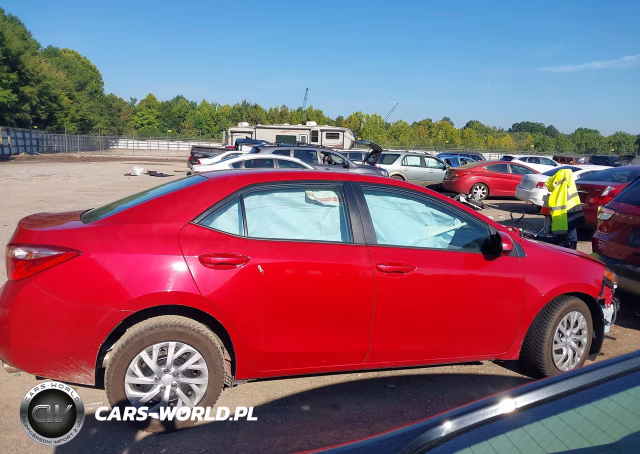2017 Toyota Corolla Le VIN:2T1BURHE4HC780877 - 12