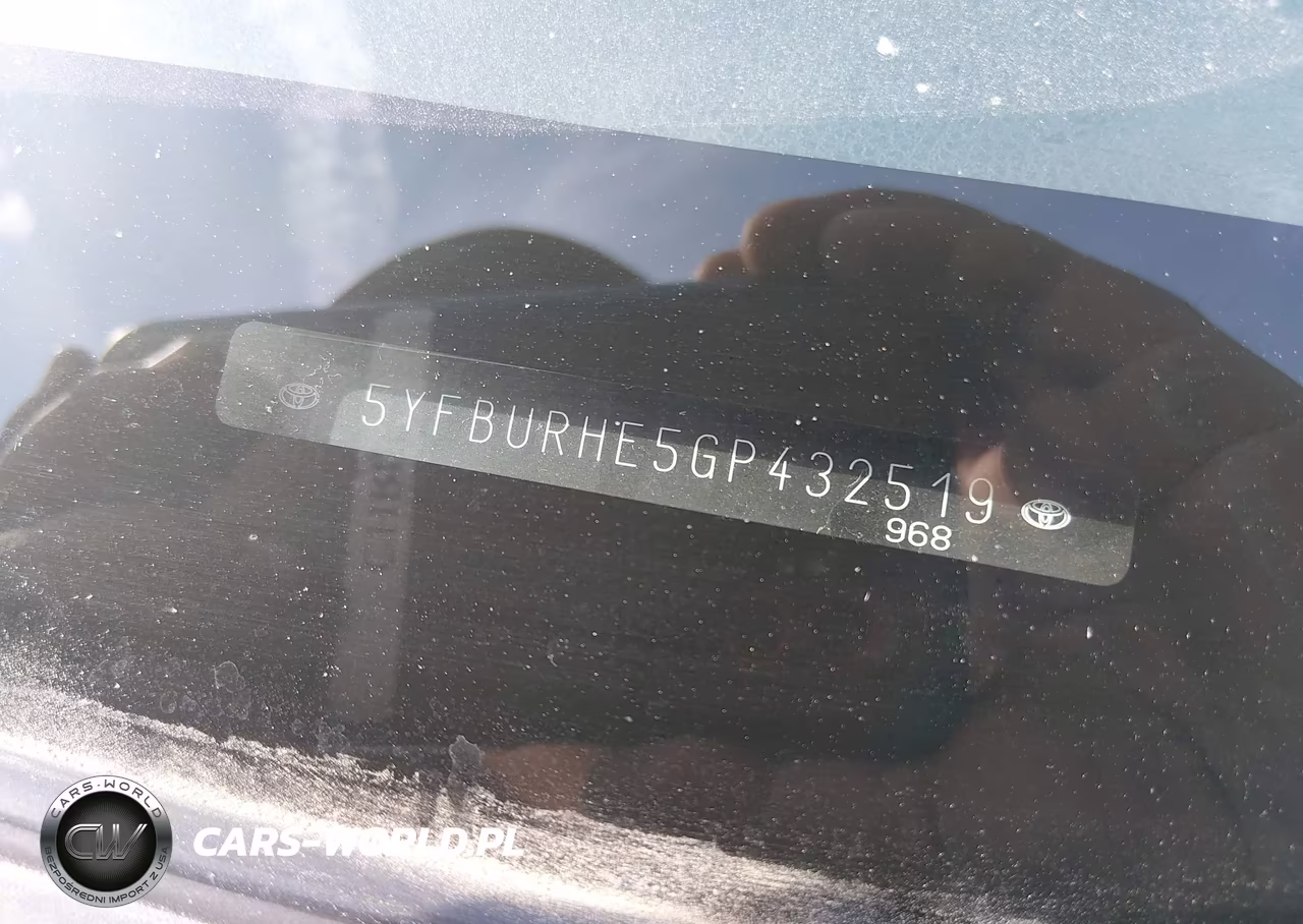 2016 Toyota Corolla S Plus VIN:5YFBURHE5GP432519 - 9