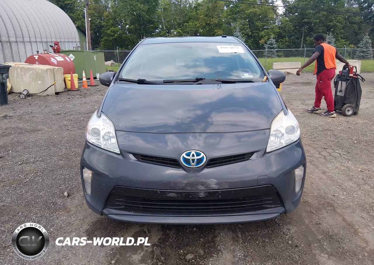 2015 Toyota Prius Two VIN:JTDKN3DU2F0454574 - 12