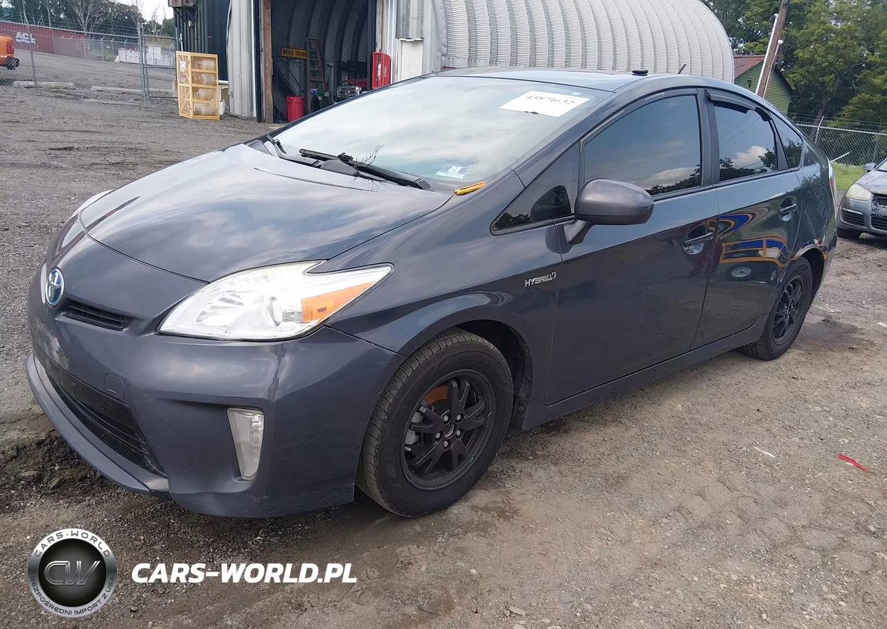 2015 Toyota Prius Two VIN:JTDKN3DU2F0454574 - 2