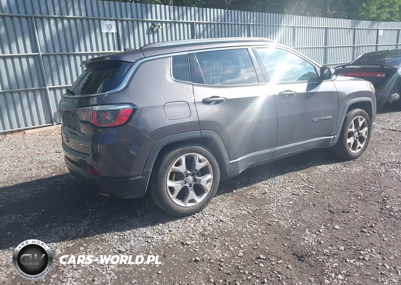 2019 Jeep Compass Limited Fwd VIN:3C4NJCCB5KT802115 - 4