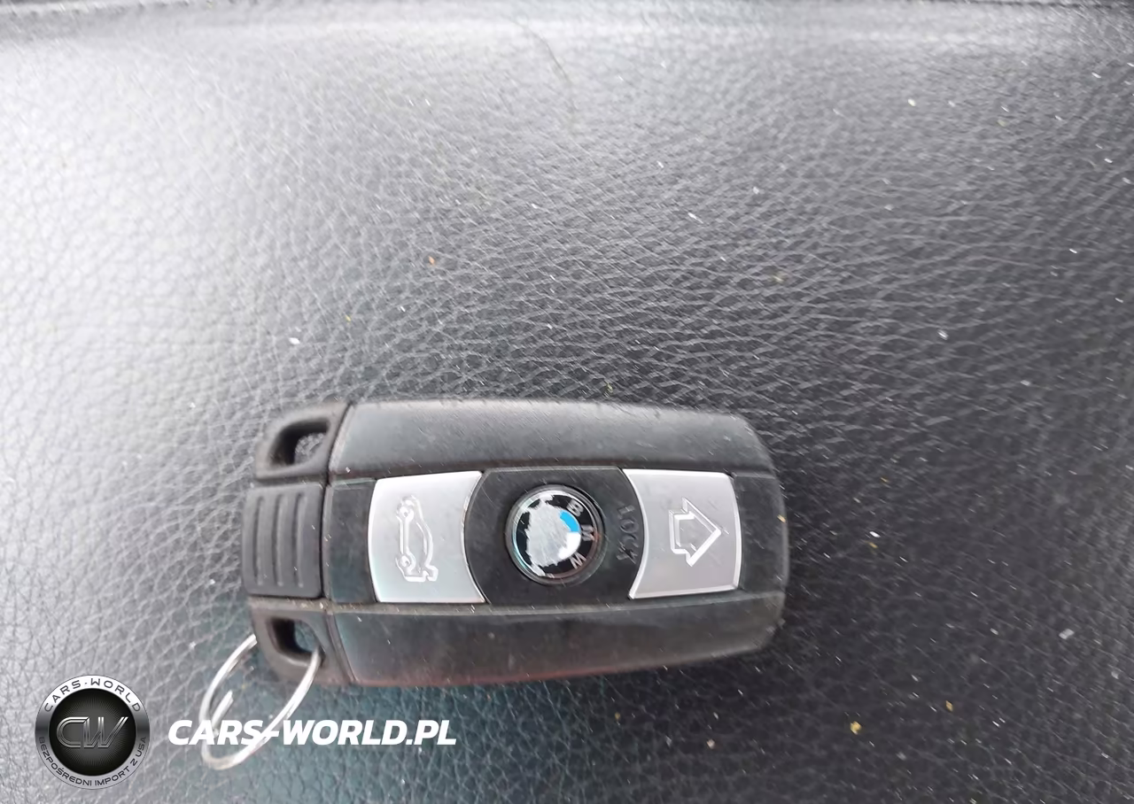 2007 BMW 328Xi VIN:WBAVC93567KX61460 - 11